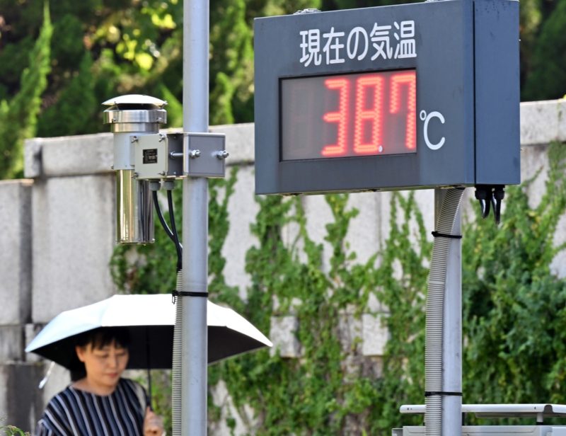 日本連三天氣溫飆破 40°C，中暑送醫人數破萬