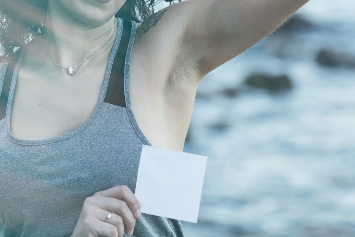 Why Humans Lost Body Hair but Kept Underarm Hair: Evolutionary Biologists Reveal Two Hidden Functions