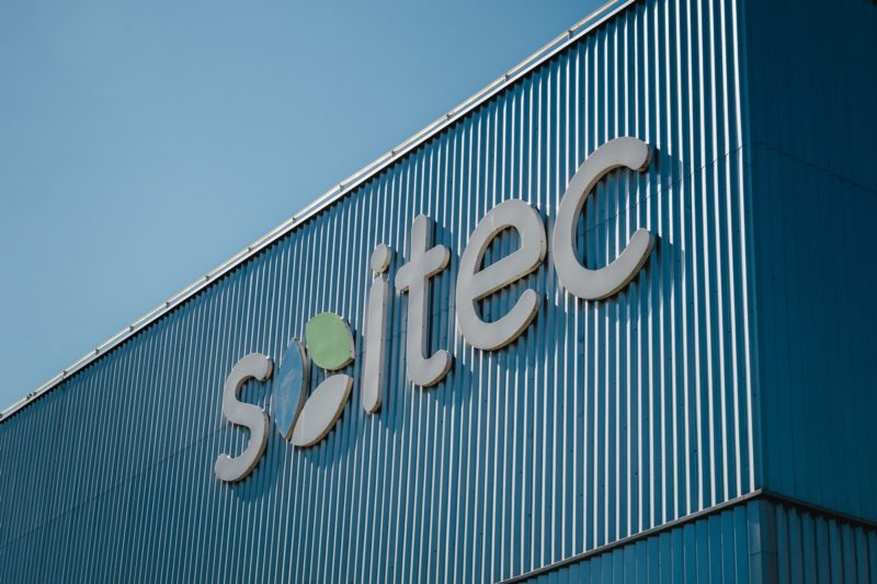 AI 需求旺  基板大廠 Soitec 上修財測、股價飆