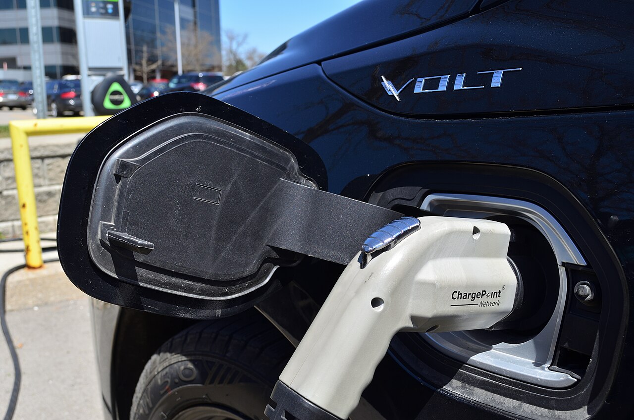 ChargePoint Shares Jump 75% as Losses Narrow 78%
