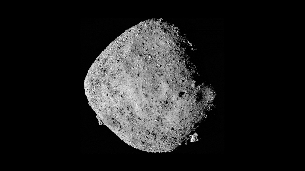 NASA 採樣揭露貝努小行星身世，實為內外太陽系物質「混血兒」