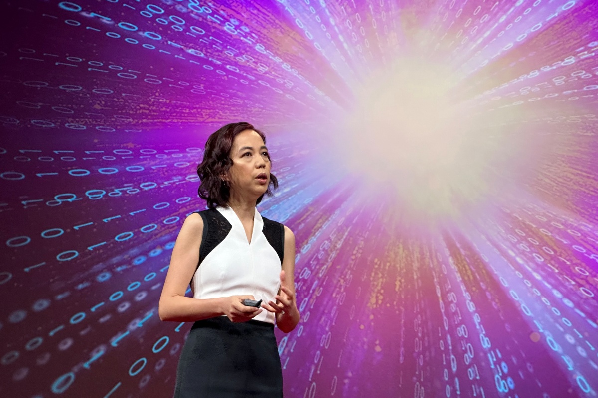 從移民少女到 AI 教母，李飛飛走進 AMD 技術核心
