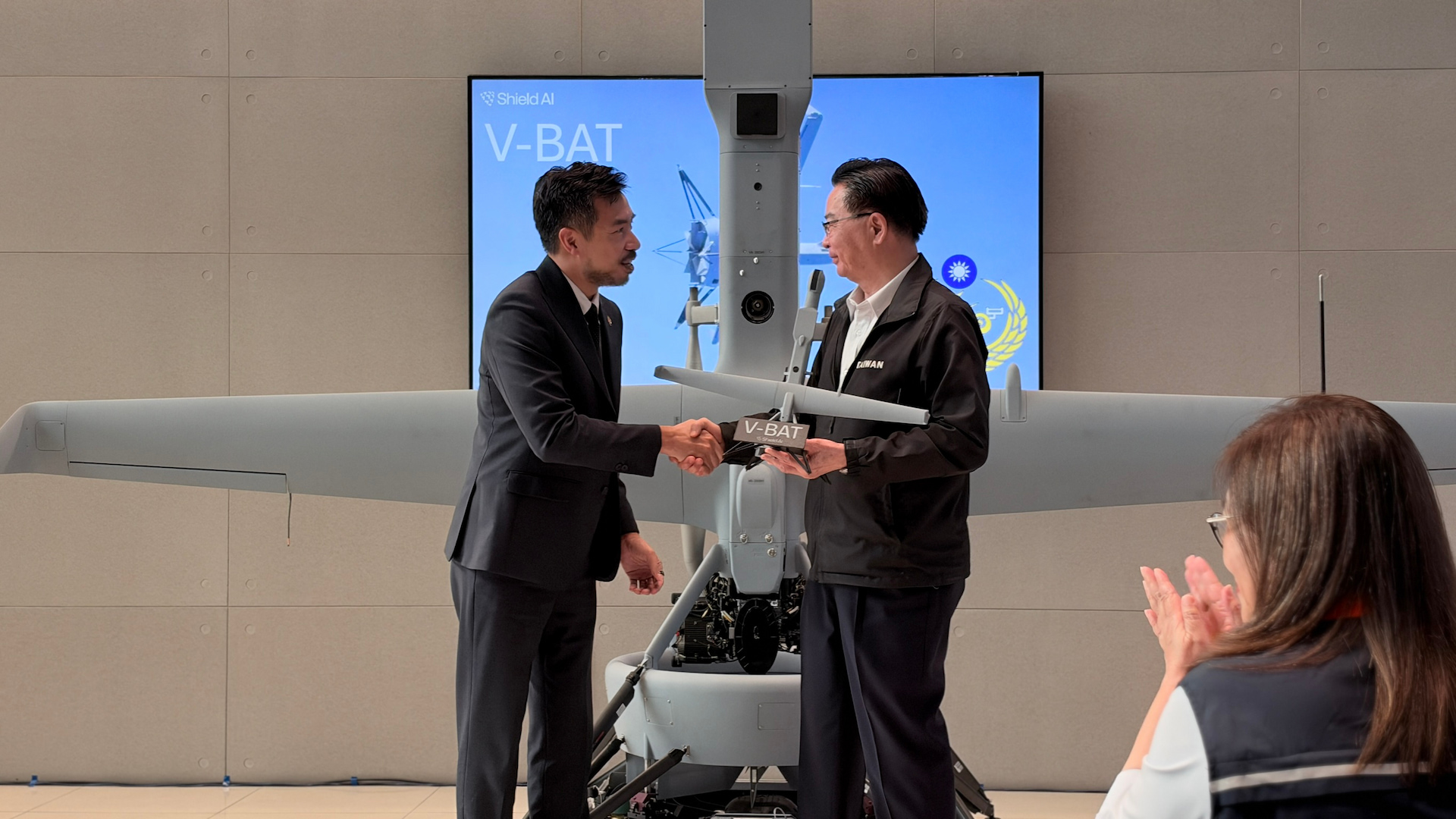 Shield AI 將首架 V-BAT 運抵台灣，深化與海巡部門合作關係