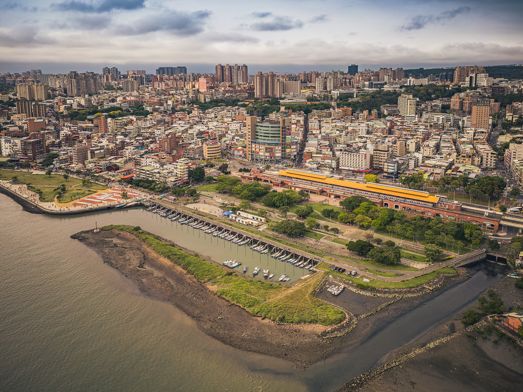 談松山機場遷建，經長：淡海新市鎮發展 AI 產業條件不錯